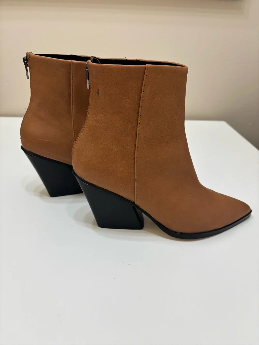 👢 Dolce Vita Cognac Leather Pointed-Toe Ankle Boots